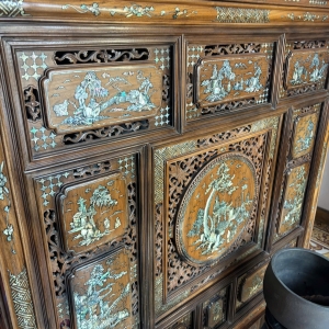 thu-mua-do-go-cu-xua-va-nay-gia-cao