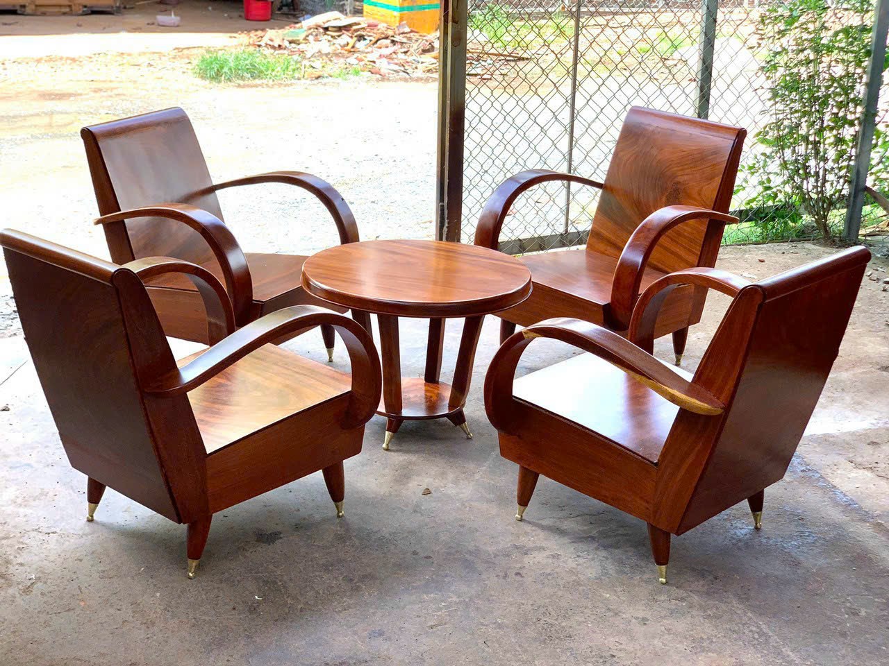 thanh-ly-salon-go-gia-cao